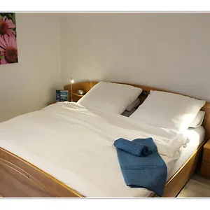  Apartment Ferienwohnung Am Schlehbach Deutschland